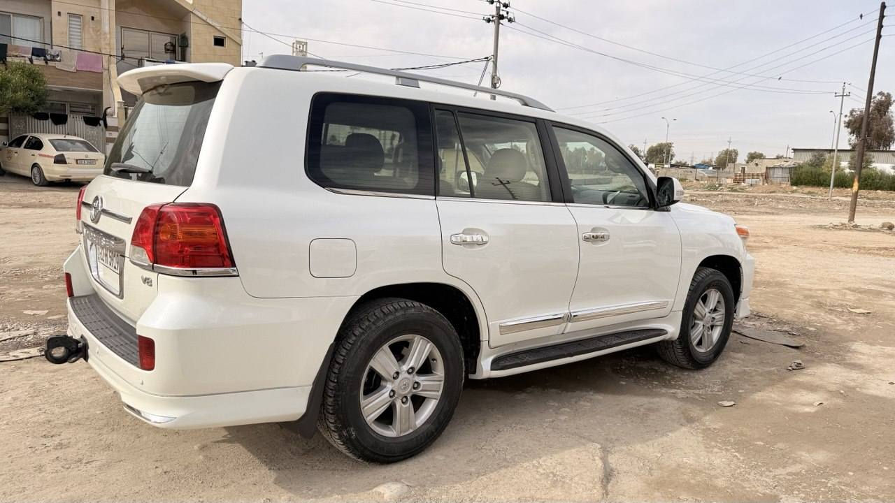 لاندکرۆزر 2013  GX.R v8
سنوی٢٠٢٨ بۆ نرخ بنوسە 8
*********** (١٧٨ڕۆییە)
٤تایەی نوێ ٨ئێڕباگ لە هەولێرە أربيل, العراق
