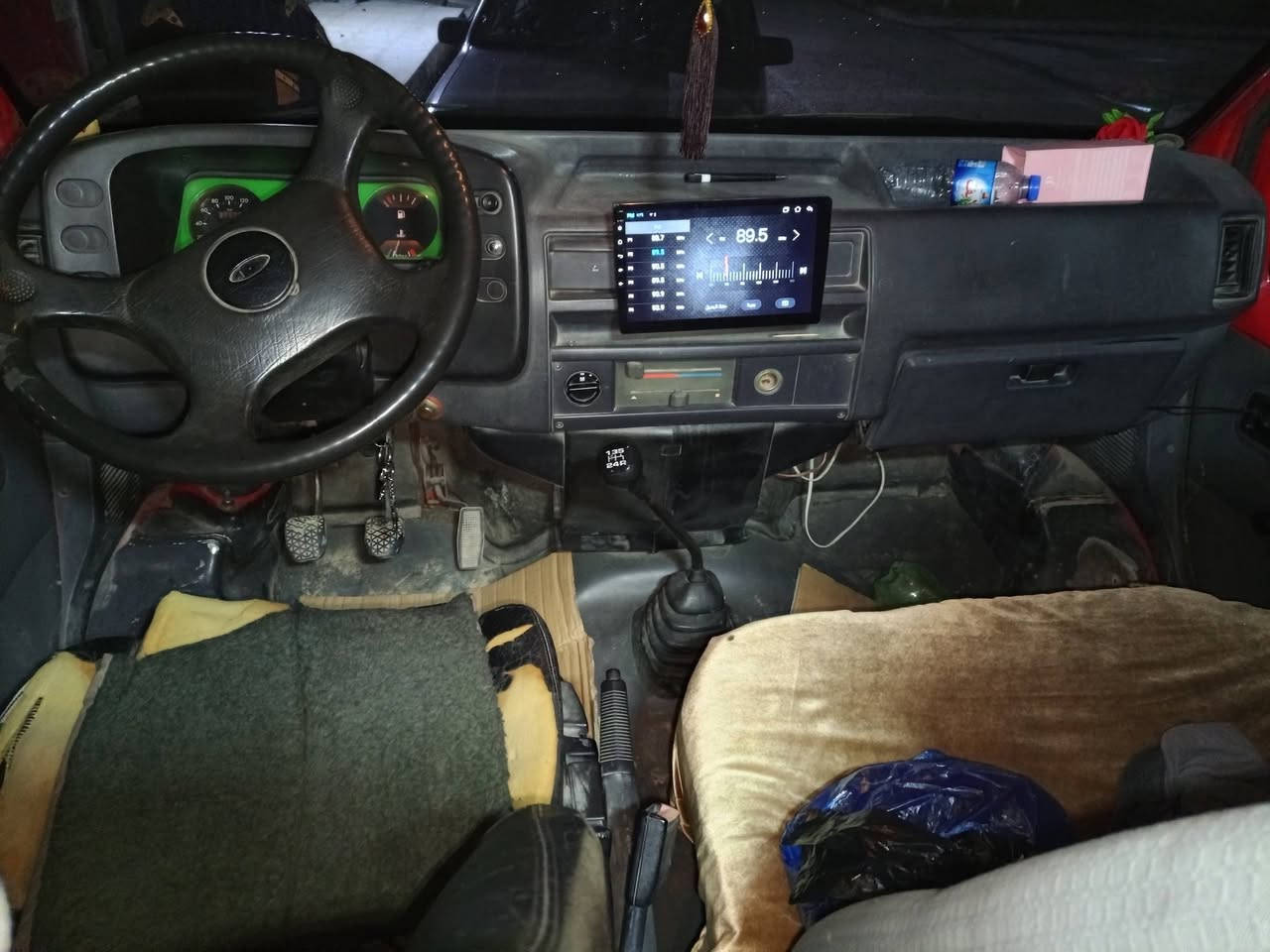 السلام وعليكم سياره مال اشتراك جاهزه من كلشي رقم جديد وايرمنيه كامل محرك كير جدد السعر 30 للاستفسار ***********
