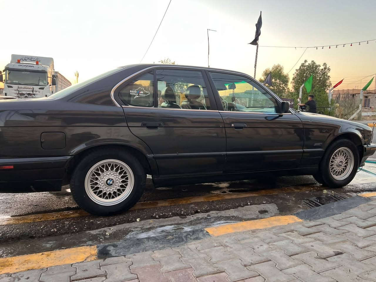 سلام عليكم مكلف بنشر
Bmw 525
مسكر مكينة جديدة كير وحدادية وكهربائيات
جاهزة كل نقص مابيها بدون حادث بيها طخة بجملغ الخلفي
بسيطة 
رقم بغداد تحويل مباشر
السعر 55 وبي مجال
للاستفسار
***********
مكان السيارة واسط الكوت
