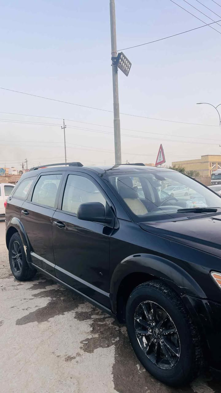 جورني 2016 كروس رود 6 سلندر
السعر 125


**إذا كنت صاحب هذا الإعلان وتريد حذفه لأي سبب، رجاءا أرسل رسالة إلى الدعم الفني**