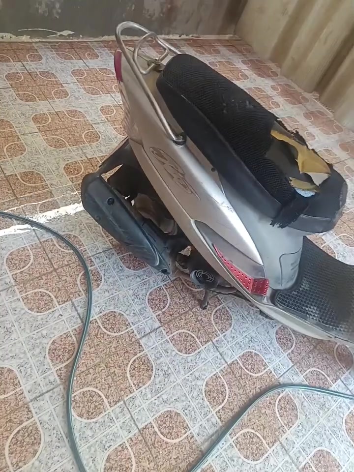 دراجه ماكس مال رمبه مامفتوحه السعر 700المكان حله *********** رجائن الموشراي ليتعبني 
تعال وشوفها بعينك وأخذها للفيتر اذا مفتوحه تأخذها بلاش
