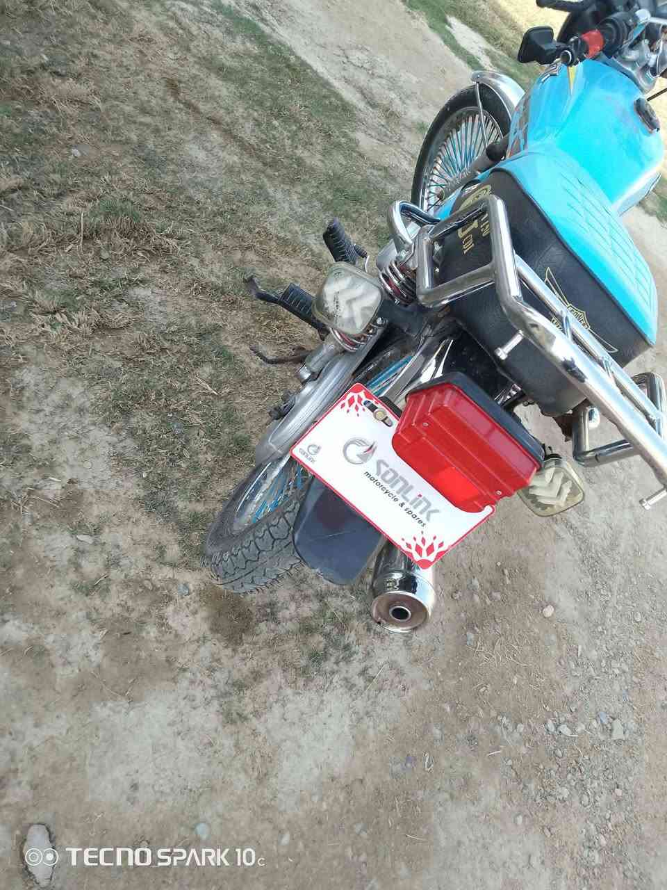 سلام وعليكم دراجه لبيع تايكر موديل 24  نضافه خير من الله مكان دلي عباس سعر 500 وبي مجال قليل 
***********
