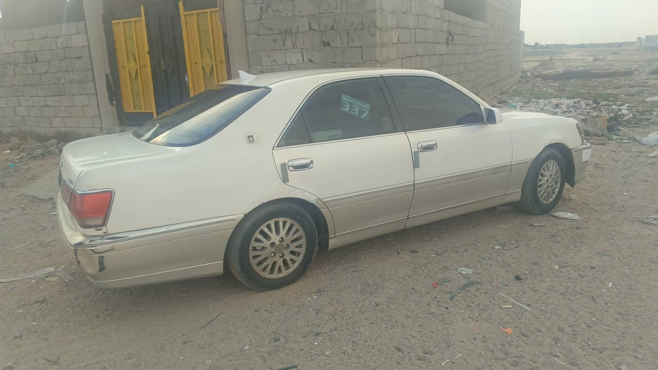 سلام عليكم سياره جنون موديل 2003 مكينه كير ديفور صغير بيها فقط ارقام كهربئيات كلها  دواخل كارتون اثلث كصه قماره فقط عوزه ترتيبات تواير نضاف مكاني بصره المراوس حسب قناعه  واذا تريد بيع ب 38ب‏ انتصل ‪***********‬‏
