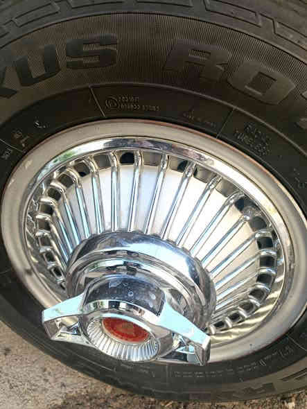 السلام عليكم دخم تاير ١٤ ثنين جدد قبل شهرين شادهن وثنين نص عمر وتخم ويل هم ١٤ وكبات ابو طره ١٤ بيع شلع بيعه وحده سعر ١٥٠ مكاني بغداد مدينت الصدر خوان بيع شلع بيعه وحده.... ***********...
