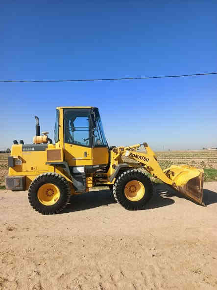 شفل كوماتسو البيع حجم 80 رقم بغداد بسمي تبريد تتفيه ***********
