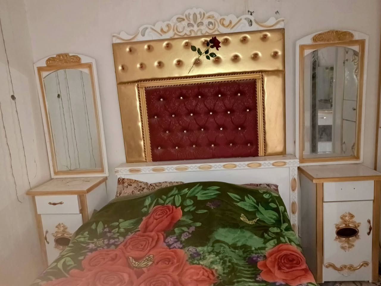 سلام عليكم غرفة نوم البيع مستعجل على بيعه عراقي تصميم تركي تفصال ***********
