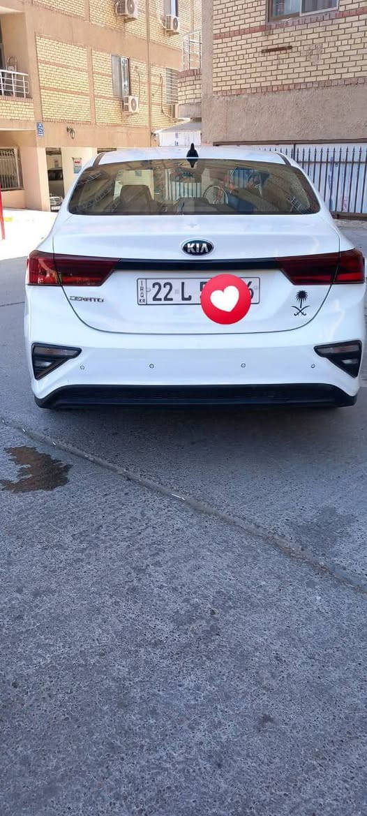 السلام عليكم كيا سيراتو خليجي موديل  2020 رقم اربيل للبيع او مراوس حسب القناعه  السياره مكفوله من الصبغ وتبديل فقط بيه بارد  بلصندوق وشويه بلحوض كلش بسيط السياره جديده مابيه اي نقص ماشيه 155 وباقي التفاصيل اتصل وتدلل ***********  مكاني بغداد السعر 150 وبيه مجال
