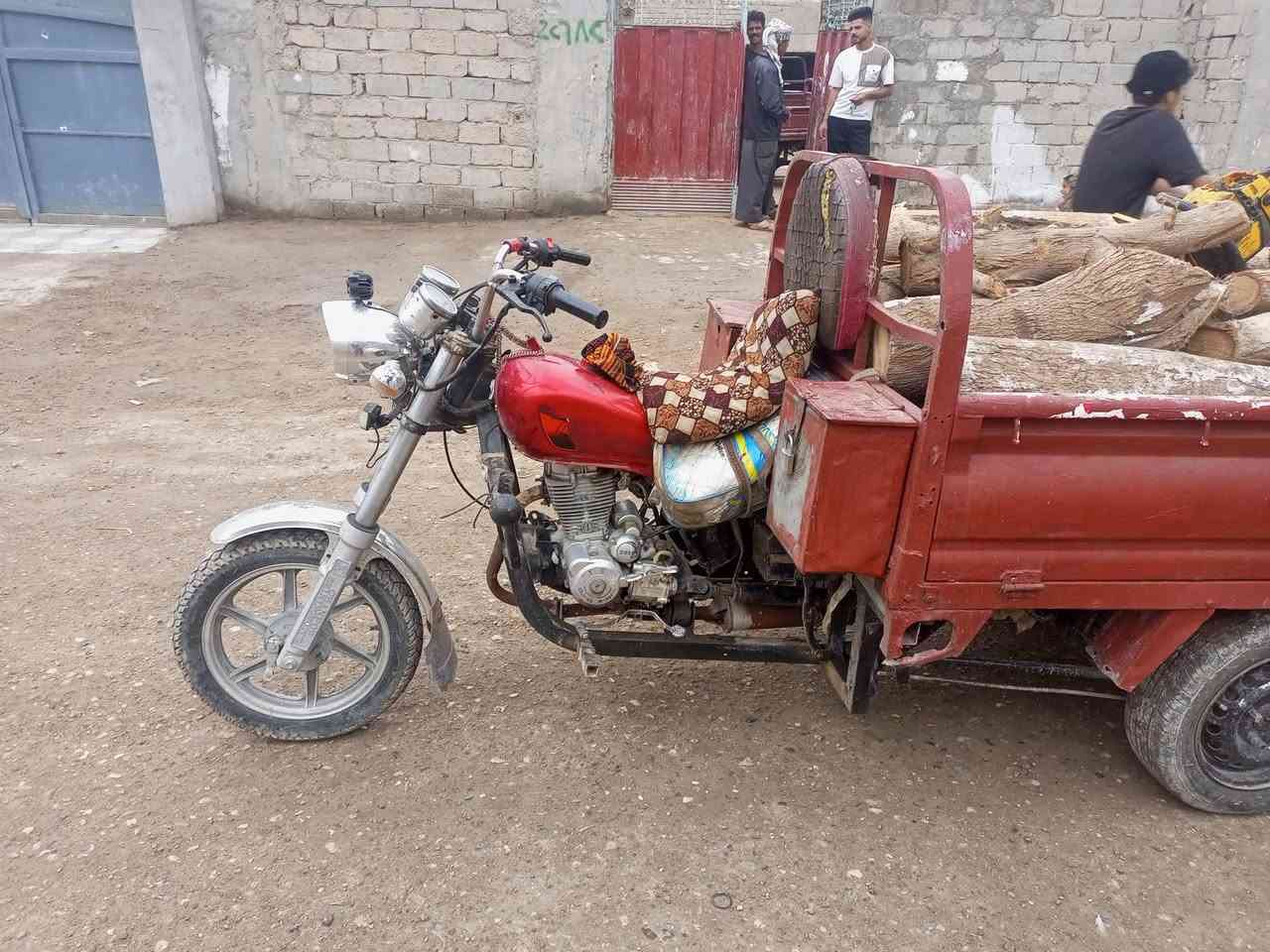 السلام عليكم ستوت للبيع موديل 14 فصولي سعر 1,350 اوراق اصوله***********
