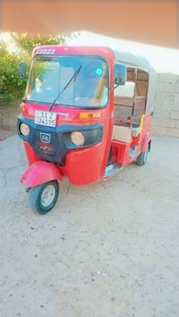 تكتك لبيع 18رقم وسنويه سعره 5.    بغداد سبع قصور 07736792267