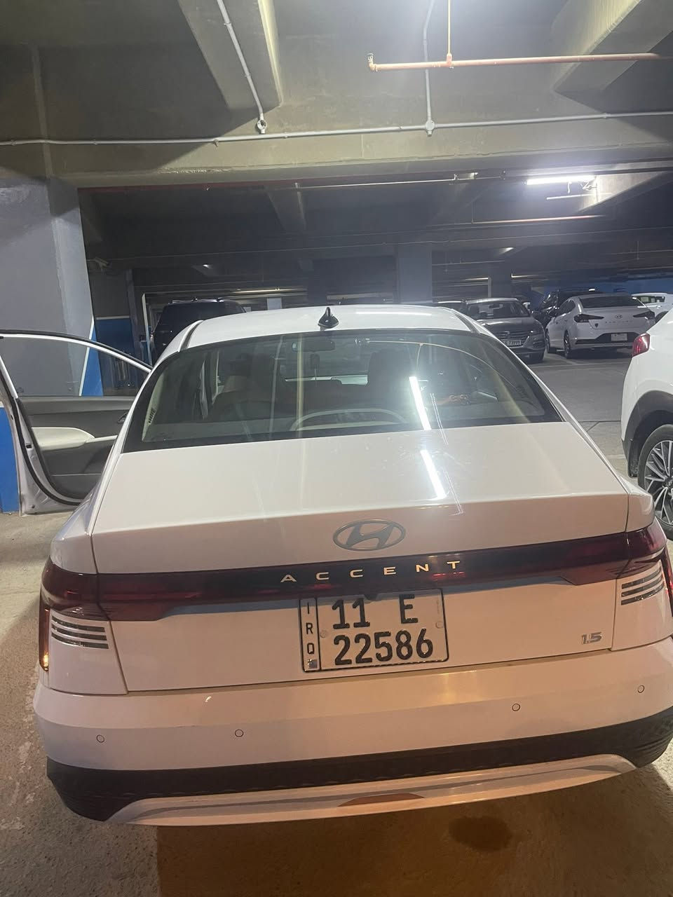 سلام عليكم 

Accent 2024 خليجي مكفوله من الصبغ

شاشه CarPlay تحكمات بلمري سويج عدد 2 سياره جديده استخدام شخصي 

مكان السياره / شارع فلسطين ساحه بيروت   ***********
