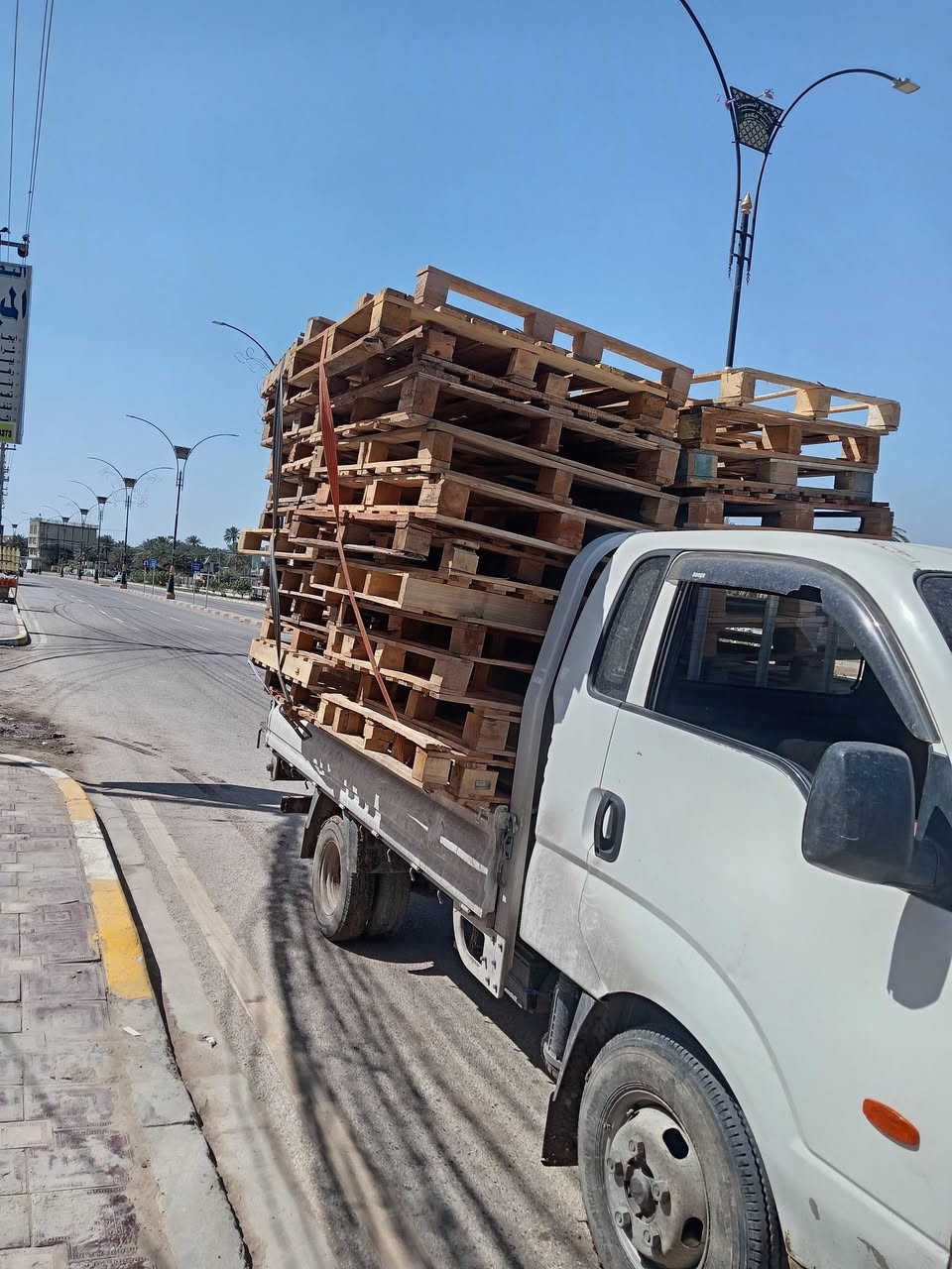 السلام عليكم سكيب للبيع قياس 120×100 سكيب نضيف سعر القطعه 5 الاف مكاني كربلاء الابراهيميه رقمي ***********////***********
