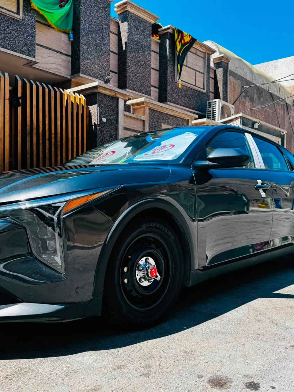 سلام عليكم K4موديل 2025
وارد امريكي حادثهة امامي تبديل بنيد 
وباب السائق كلير امريكا فقط 
بدون ايرباك 
رادرات امامي خلفي جانبي هاند بريك بصمة بصمات تشغيل 
تشغيل عن بعد اوتو هولد وباقي المواصفات
السيارة ضايفلهة منضومة غاز 60لتر ايطالي بعدهة بل ضمان
ماشية 25ميل سعرهة 148
عنوانهة بغداد
***********
