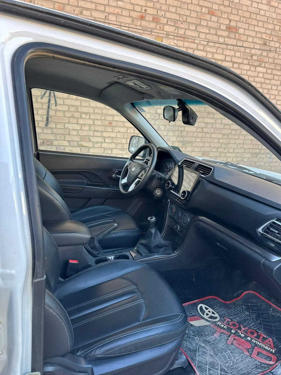 السلام عليكم سياره للبيع كريت ويل موديل 2025 مكفوله كفاله عامه رقم قادسيه نكليزي بسم مواطن  مكان ال سياره الديوانيه رقم الهاتف شراي ينتصل ***********
