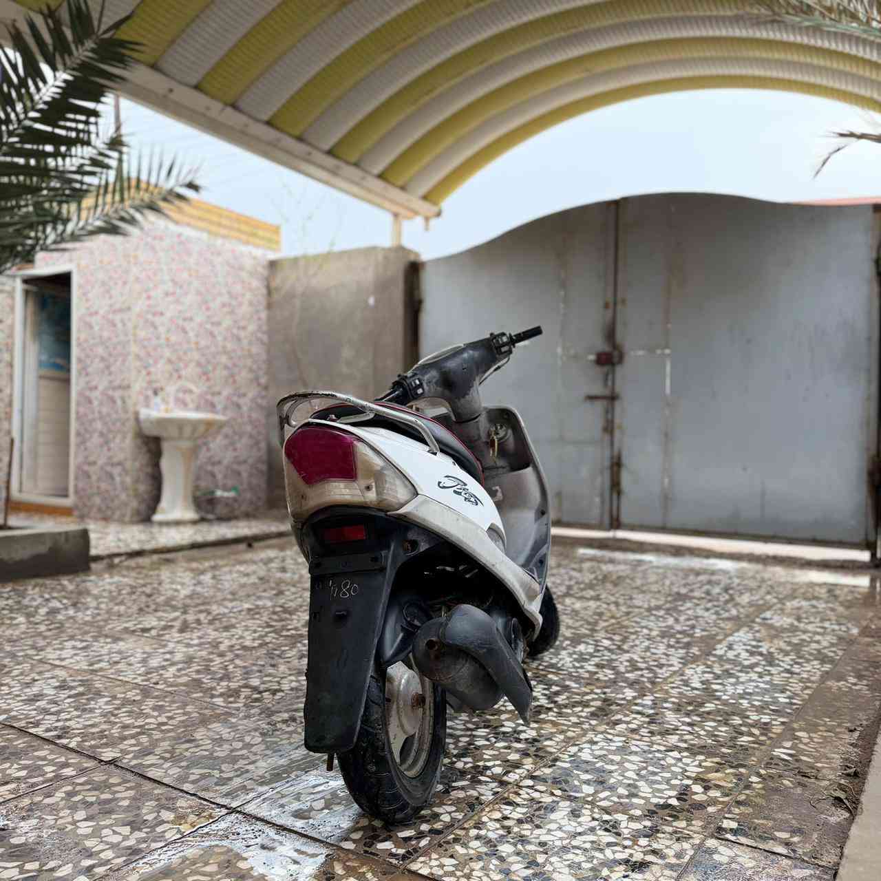 ماكس قجمة  مفتوحة الدارحة كاملة من كلشي وكلشي شغال كهربائيات سلف دبلات نهدر نضيفة كلش وحلوة ما بية اي نقص سعرة نهايتة 500 و عنواني بالتنومة كردلان ***********
