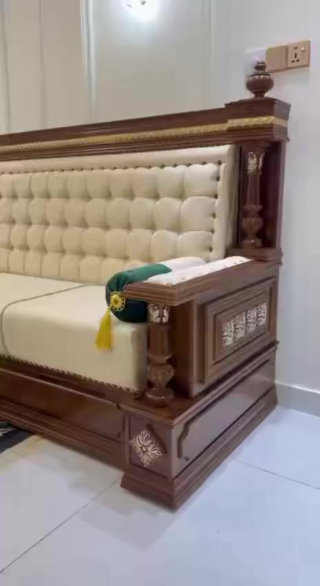 يالله 
موديل الصاج الزان 
شغل تسكام ومضمون 
Alone للتخم والديوان 
شارع رضا حسون قرب مطعم ابو جلال 
للتواصل ***********
