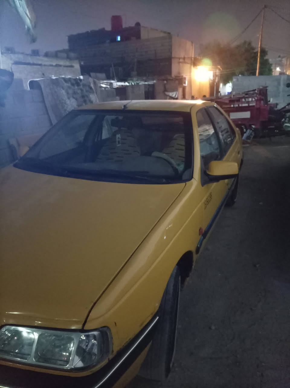 سلام عليكم سياره بيجو 405موديل16سياره حلوه وجهزه مابيه تبديل صولياته كامله رعيه موجود بس يسدد يحولك كبل اريد مراوس بيضه او محور تصال وتساب موجود لمعنده مروس لا يرسل *********** لعنوان بصره
