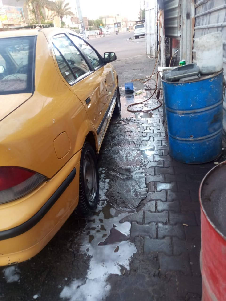 سمند 2012 بيه طخات بسيطه وخيارات شوفت عينك. مكينه كايمه. بيه يطغات ابيع هل  عل وضعه ب ٢٣ وبيه مجال بسيط *********** مكاني الشعب
