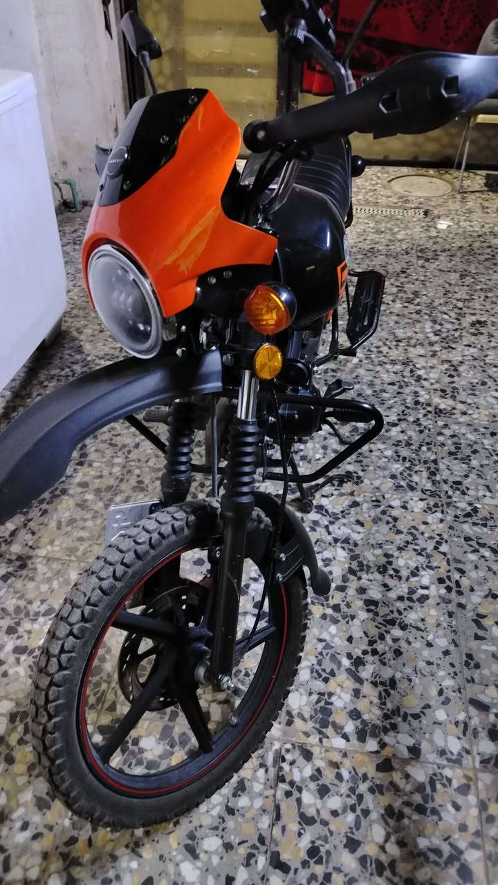 دراجه دايوان جبلي ٢٥ رنبه مرقم اربيل مكان بغداد بلديات سعر مليونين و٤٠٠ بيهه مجال رقمي ***********
