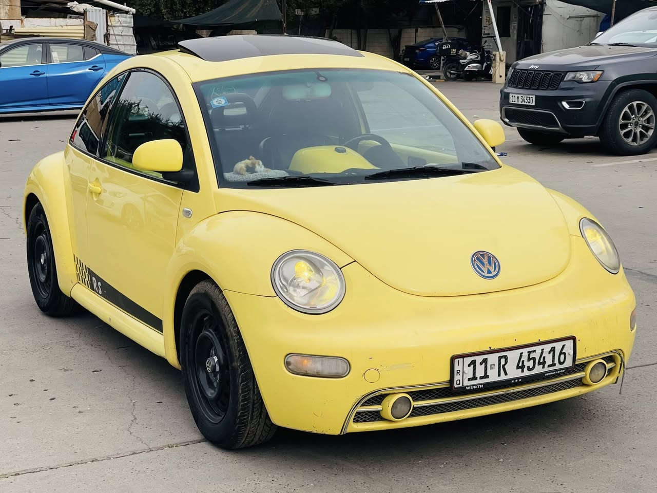 سلام عليكم 
فوكس واكن للبيع موديل 2000 
جاهزه من كلشي 
رقم وسنويه وهزه جديد بسمي تحويل مباشر 
سعر مناسب     59$  فقط 
مكان سياره بغداد مجمع صالحيه سكني 
هاتف ‭0 770 259 5831‬
