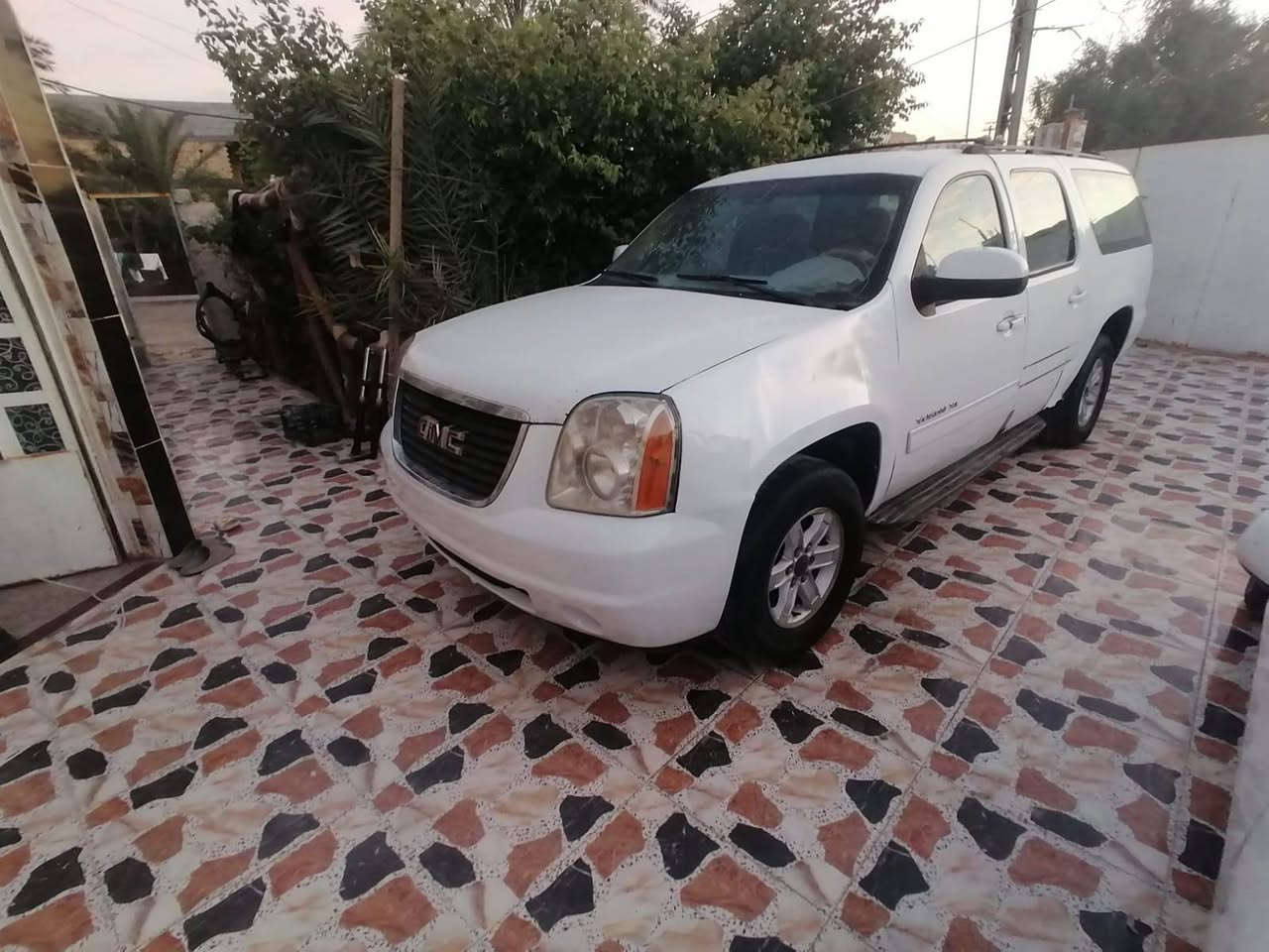 جمسي يوكن طويل 2011 بدون كص تفاصيل رقمي *********** سعر 50 بصره
