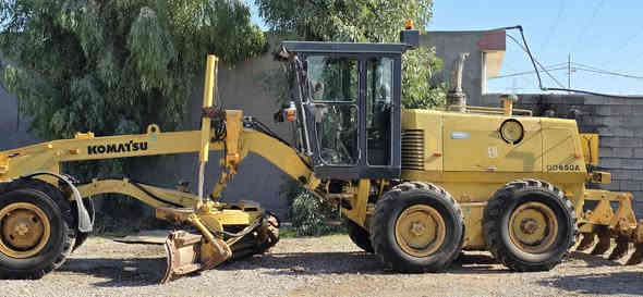 کریدەر للبیع   komatsu 650
سعر 625 ورقە
***********
