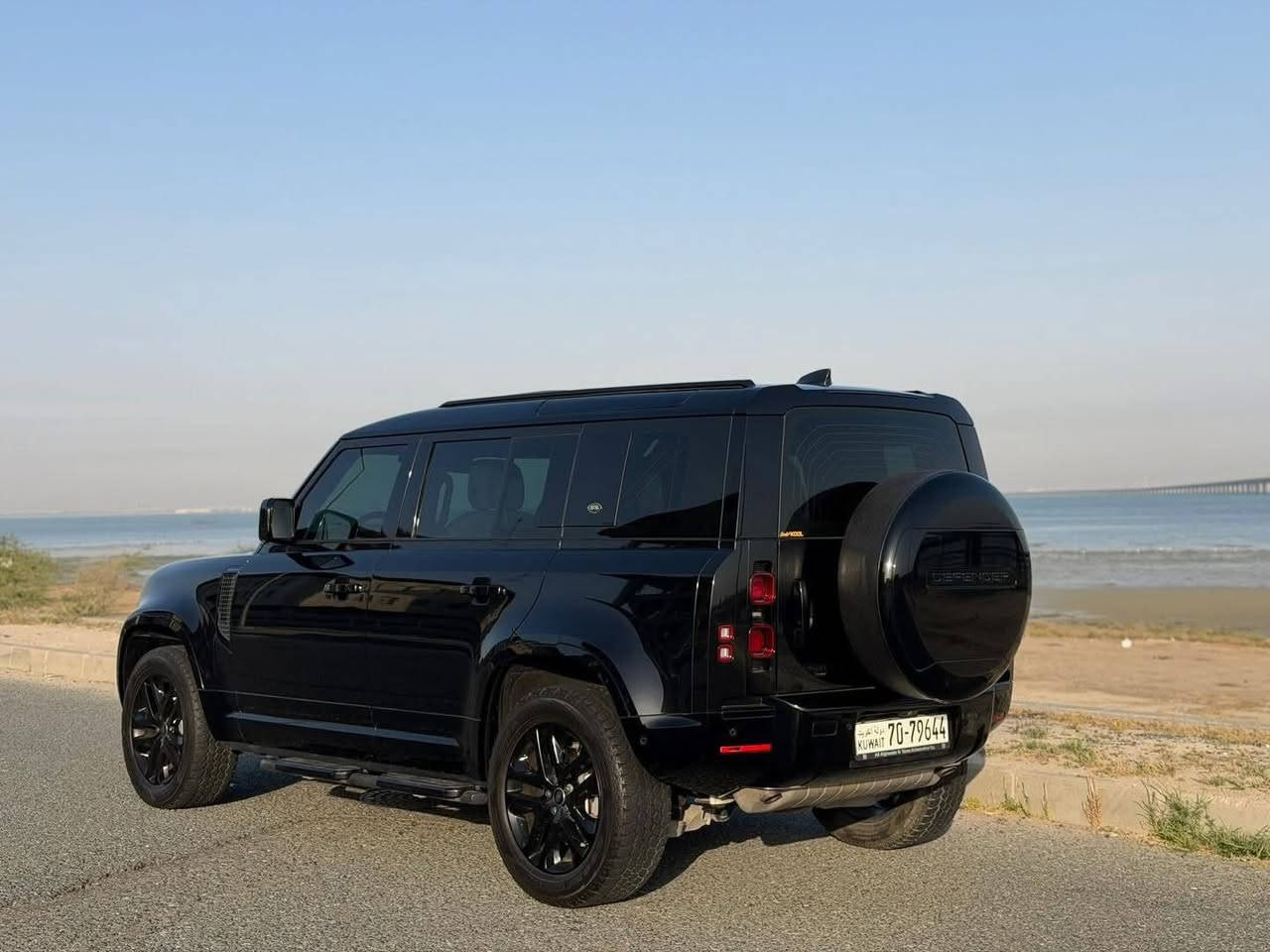 للبيع 
  V6 - 110 DEFENDER
(( 6 سلندر )) 
(( BLACK EDITION )) 
موديل : 2023 عداد مسافات : 91 الف KM 
وارد وكالة الكويت : الغانم 
تحت الكفاله بالوكاله سيرفس الوكاله 
لون : اسود + بلاك اديشن 
داخليه جلد : بيج بحالة الوكاله 
حمايه فل بدي نانو - عازل حراري - مفاتيح 2 
 كامل المواصفات : 
بانوراما إضاءه داخليه متعددة الالوان 
ثلاجه شاشه تش 
نفقيشن شاشه نفقيشن بالعداد  كاميرات درجة 360 
شاحن وايرلس رادار تنبيه المسار النقطه العمياء 
رنقات حجم 20 BLACK EDITION 
سماعات MERIDIAN 
مقاعد جلد ( بيج )  لوغو طبلون DEFENDER
بروجكتر لوغو ابواب DEFENDER
كروس كنترول  طبلون لونين 
دبل قير 4x4 سناسر كبوت Sugar Plate
ابواب بصمه دخول ذكي 
تشغيل بصمه نظام الاوامر الصوتيه
تكييف خلفي
تحكم خلفي سكان لونين طبلون مطرز
نظام توفير الطاقه ECO
زر الHOLD
‏AUX , NANO SIM , USB
مرايا سقف جانبيه خلفيه 
Apple CarPlay
Android auto 
إضاءه زينون بالكامل ، LED
بلوتوث 

ايطارات قود ير حديثه 
مفاتيح الوكاله عدد 2 رموت 
🔴 الاضافات 
1 : ( حمايه فل بدي نانو سراميك )
2 : ( عازل حراري ) 
3 : ( دواسات جانبيه ) 
4 : ( غطاء سبير ) 
5 : ( بلاك اديشن ) 
6 : بروجكتر ابواب لوغو 

خالي من الحوادث نهائياً 
شرط الفحص صبغ الوكاله
 
السعر 19،000 دينار كويتي 

#الكويت #سلطنه_عمان #الامارت #البحرين #قطر #امريكا #الرياض #سوريا #ليبيا #بنغازي  #طرابلس #الخمس #زليتين #ليبيا #بنغازي  #طرابلس #الخمس #زليتين #ليبيا #بنغازي #طرابلس #الخمس #زليتين #ليبيا #بنغازي #ليبيا #مصراته #طرابلس #الخمس #زليتين #دمشق #بغداد #العراق #اليمن #صنعاء #حمص #حماة #درعا #سوريا #الموصل #اربيل#العراق #البصرة #حلب #تونس #الجزائر #المغرب #الرباط #موريتانيا #ليبيا #سوريا #دمشق #العراق #كركوك #سليمانية #فلسطين #فلسطين #رام الله #بيروت #الناصرة #العراق #الرمادي #الأنبار #تكريت


**إذا كنت صاحب هذا الإعلان وتريد حذفه لأي سبب، رجاءا أرسل رسالة إلى الدعم الفني**