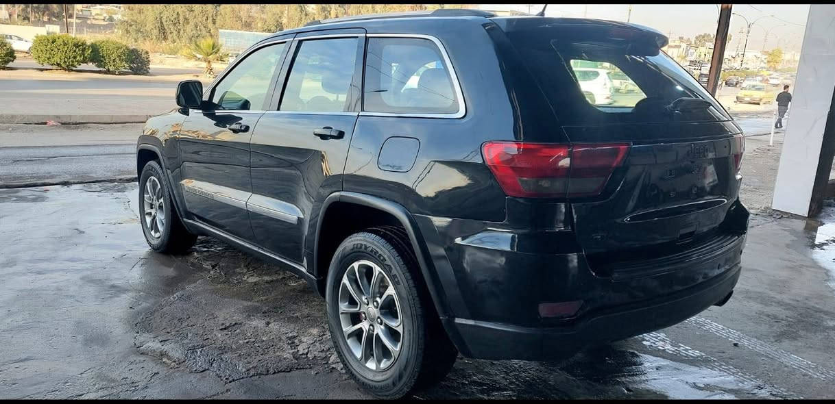 جيب لاريدو ٢٠١٢ اسود رقم بغداد الجديد فور ويل السيارة كشنات جلد داخل اسود كشن كهرباء بصمة تحكمات ستيرن لايتات زنون اصلي عالي ناصي مكينة ستة سلندر ٣٦٠٠ كير مكينة كفالة بيهه ٣ قطع صبغ بدون دواخل جامرلوغين خلفي والامامي رش اثر شخط رش فقط تايرات جدد صدر جديد سيارة كاملة السعر ١٤٤ وبيهه مجال حك الجية مكاني ديالى الخالص ***********
