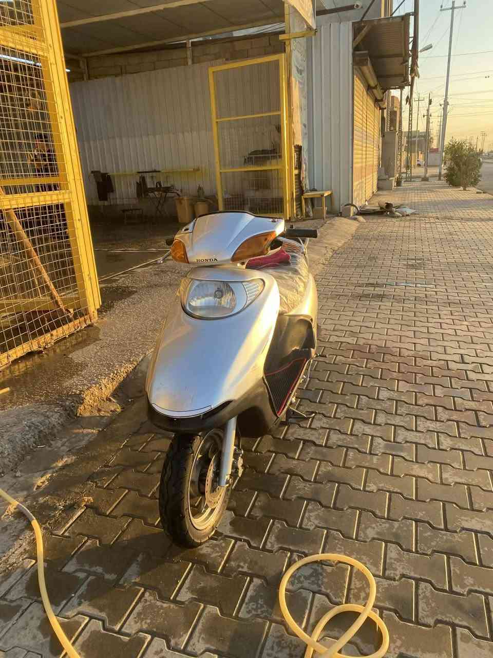 دراجه سبيسي لبيع ياباني لبيع مفتوحه رايمر دراجه حلوه وناعمه شراي تصل ***********
