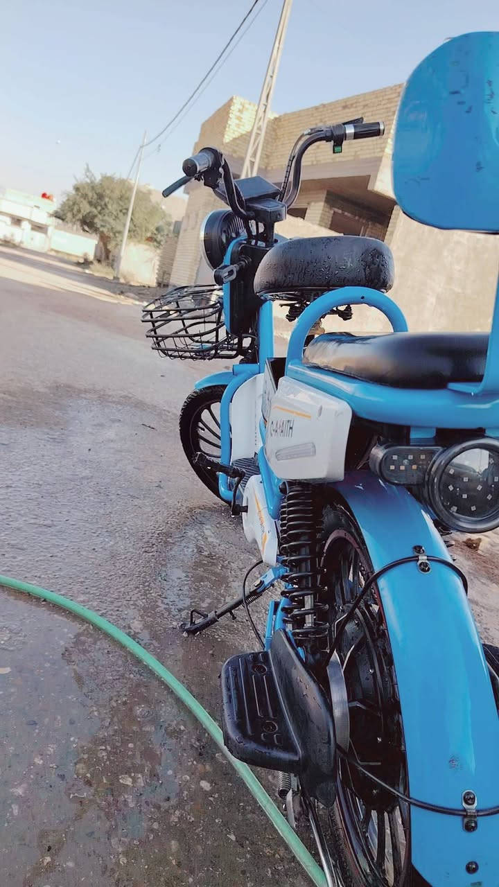 باسكل شحن للبيع.حجم 24/ 4بطاريات/ملاحضه بطارية تعبانه  مكان حله نيل السعر 350وبي مجال بسيط/ ***********
