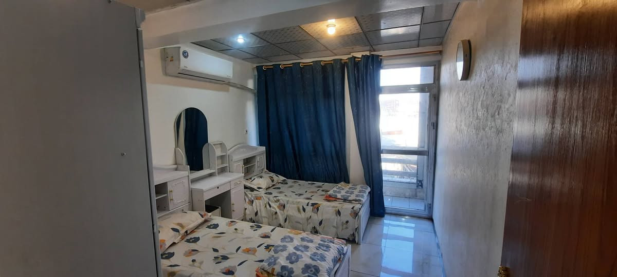 سلام عليكم من رخصة الادمن المسؤول المحترم شقه مؤثثة للايجار غرفة وصالة وخدمات طابق٢مصعد٢٤ساعه تصلح موضفين اوطلاب اوعوائل بنايه محترمه كامرات ٢٤ساعه من قبل مكتب داخل البنايه كراده داخل مقابل بنزين خانه ابوقلام شارع جبس الكراده بنايه حمورابي ***********
