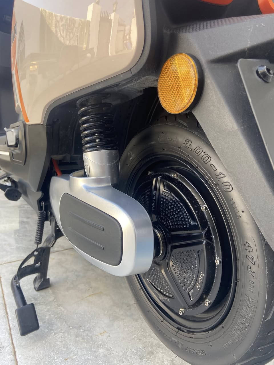 ريان ام عيون للبيع
جديد بل باكيت 
مستعمل سبوعين 
بطاريات جديده بعده 
مستعمل قليل كلشي
شغال.سعر خاص 
***********
