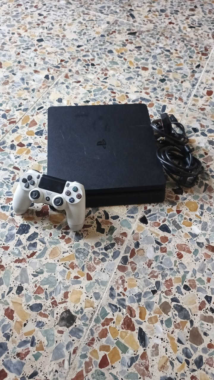 السلام عليكم ورحمة الله وبركاته
1

للبيع جهاز PlayStation 4 Slim بنظافة ممتازة مع كامل ملحقاته.

أبرز المواصفات والمميزات

نظام التهكير الجهاز مهكر على تحديث 12.00 جاهز لتحميل وتثبيت الألعاب بسهولة).

سعة التخزين: 500 جيجابايت (500 GB).

الألعاب المثبتة على الجهاز

FIFA 24 (EA Sports FC 24)

Horizon Zero Dawn

الملحقات يأتي مع يدة تحكم (Controller) واحدة أصلية + كامل وايرات التوصيل والملحقات الخاصة به.
السعر : 270الف وبيه مجال

الموقع الأنبار - الفلوجة

رضا المشترى والمعاينة الميدانية مكفولة عند الاستلام

*********** : للاستفسار
