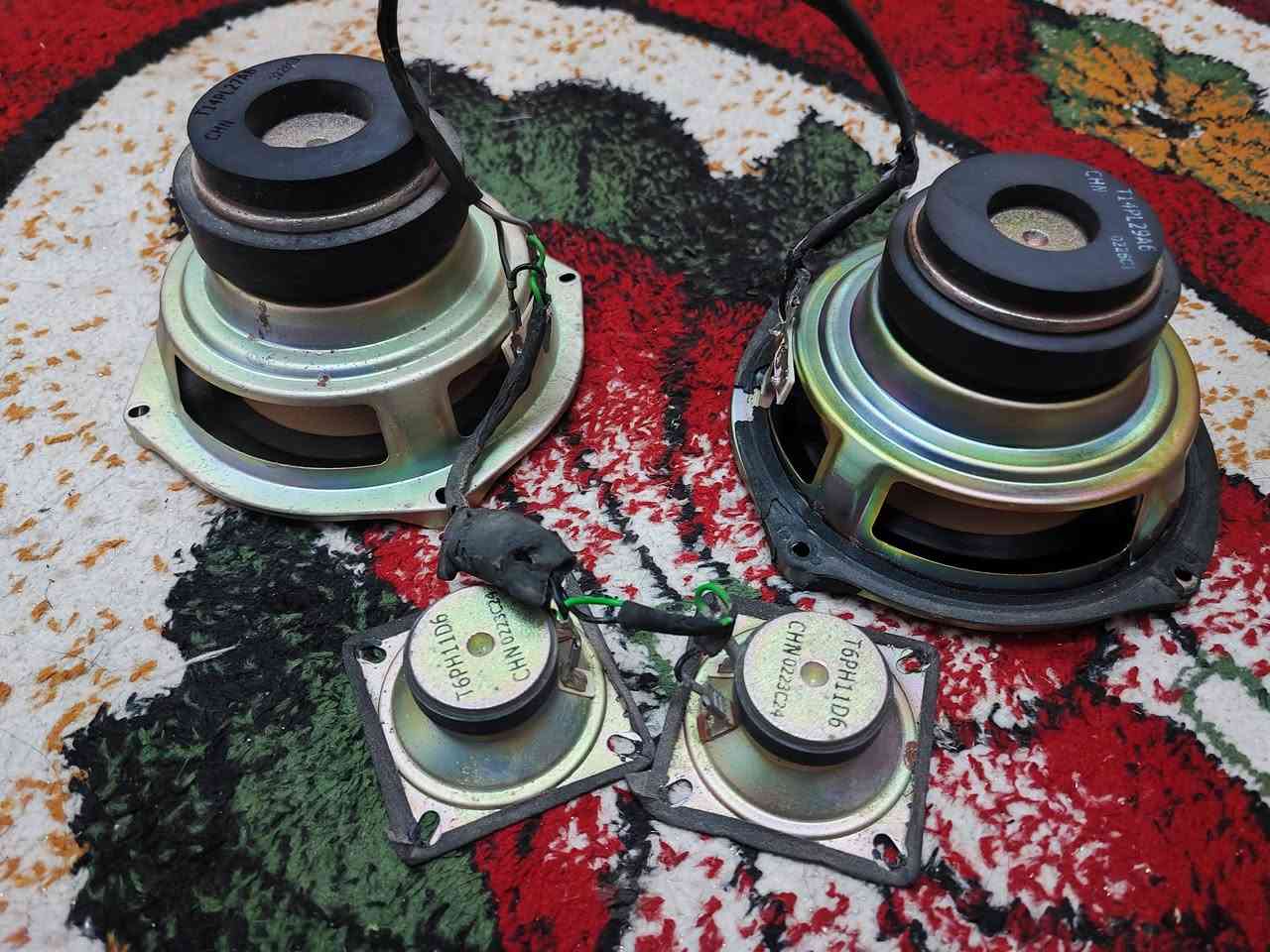 زوج سماعات مال باناسونيك نظافة 100 بالميه صوت وبيز عالي السعر 25 الف يوجد توصيل  لجميع المحافظات ***********
