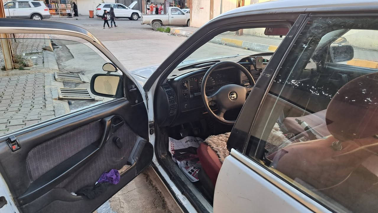 اوميكا ١٩٩٢ للبيع
....... بدون صبغ بدون 
سياره نظيفه تعجبك 
تعال وشوفها .....
لتواصل .
***********
مكان السياره كركوك .
السعر ٣٥
