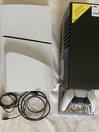 بليستيشن 5 للبيع نضيف جداً مع UpS 1500 ولعبة gta5 تواصل  07835339769
