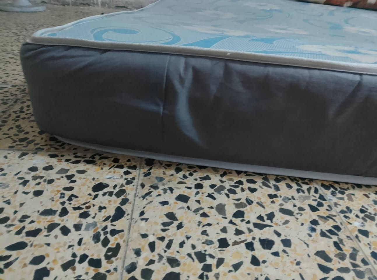 غراض للبيع مكان شرطه الخامسه


**إذا كنت صاحب هذا الإعلان وتريد حذفه لأي سبب، رجاءا أرسل رسالة إلى الدعم الفني**