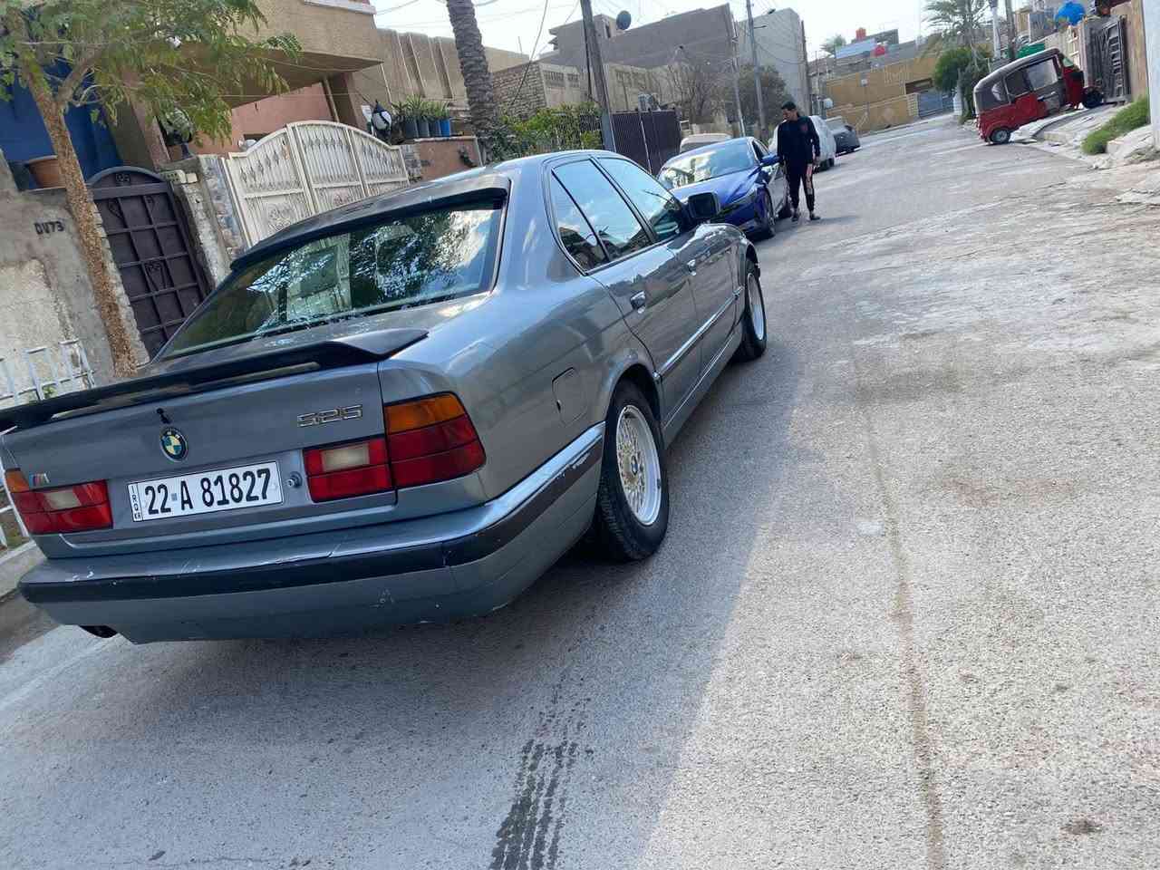 السلام عليكم اخوان للبيع بي أم موديل ١٩٩٣ حجم 525 مكينه مسكر
سياره كلش حلوه ونضيفه ما ناقصها شي رقم اربيل الجديد مصبوغه عام للجماليه فقط المكان الدورة ابو دشير السعر ٦٥ تواصل ***********
