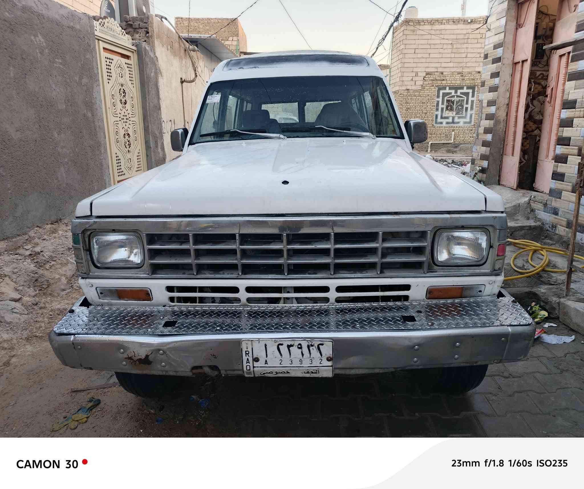 سياره البيع مديل ٨٧ نيسان مكان النجف سعر ٣٠ بهي مجال ***********
