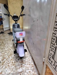 عندي دراجه شحن جديده لوك السعر225مكاني الأمين الثانيه 07719325353