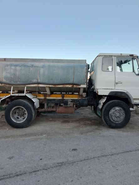 للبيع فقط سياره هينو جيش شعبي
موديل 1984 سنويه بدي عليه بطل 9000لتر وبديه البلادي هم موجود ويا رقم بغداد سنويه 26 سياره جاهزة كير محرك
 اكسل قمارة نضيفه سيارة جاهزة للعمل العنوان ديالى بعقوبه السعر60 ورقه ***********
