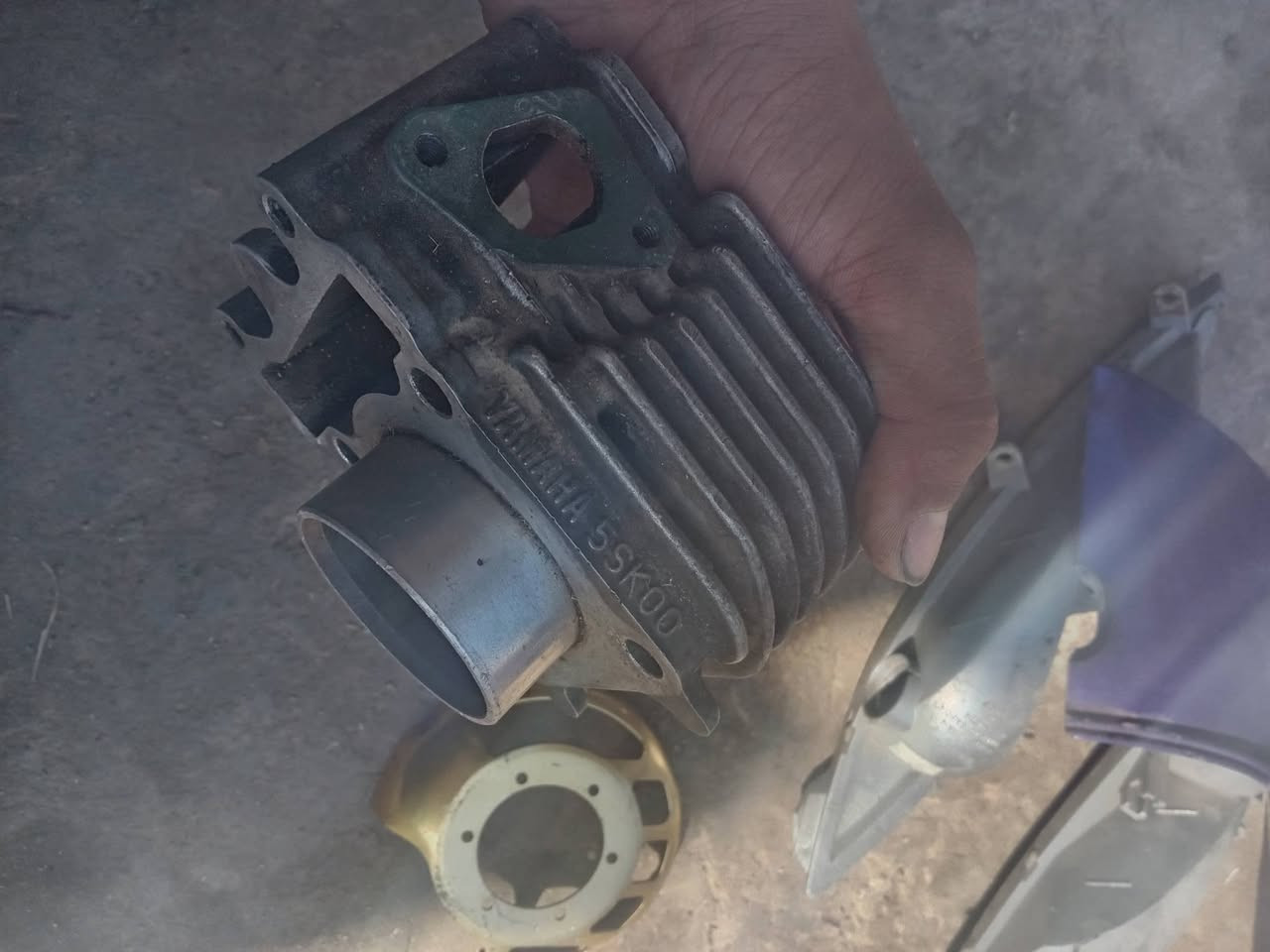 للبيع غراض ماكس عدله ومنغولي مستعجل عله بيعتهن محتاج وأريد ابيع السعر قيم واخذ بل يرضى بي الله ابيع مفرد أو شلع  شراي راسلني واتساب وتدلل مكاني الحسينيه مال الراشديه رقمي***********
