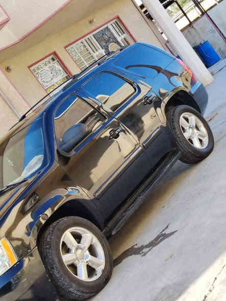 تاهو ابتر موديل ٢٠٠٨ ادوات ادوات مكفوله من السرقه والعشائر بيها كص قماره سياره جاهزه على اخر حبايه مكان بغداد عارضها ٨٠$ وبيها مجال حك الجيه *********** للبيع فقط بدون مراوس بدون مراوس
