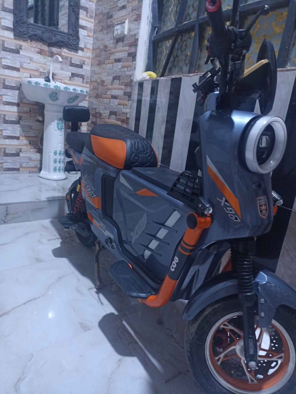 للبيع دراجه x900 تراجه بعدي جديده نظيفه والبطاريات يجن بيها 5 و ملحقاتها كامله مكاني بصره والتواصل *********** رقم البصرة, العراق
