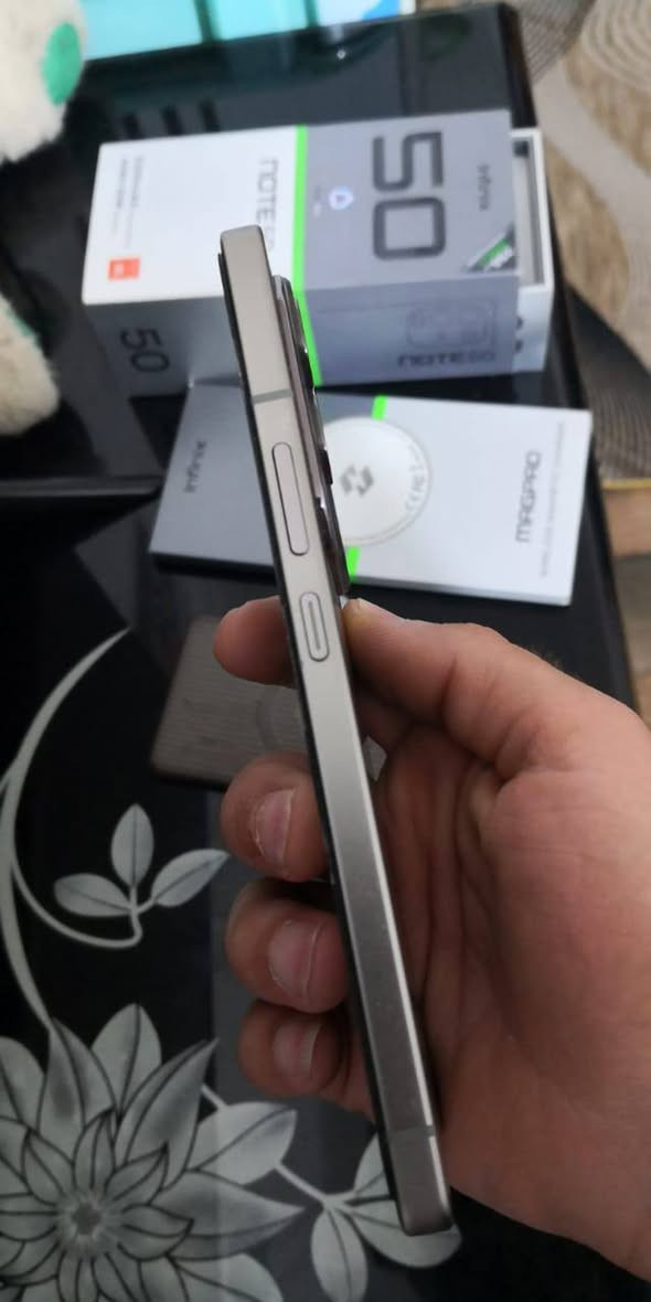 انفنكس نوت 50
ذاكرة 256
بطارية 5200
تلفون جديد لاداخل صيانة
ولا مفتوح مستخدم شهر بس
السعر 230 الف


**إذا كنت صاحب هذا الإعلان وتريد حذفه لأي سبب، رجاءا أرسل رسالة إلى الدعم الفني**