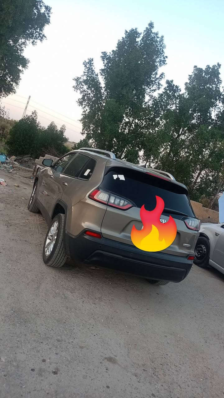 جيب شيروكي بزون موديل 19محرك2400 تريد مراوس حسب القناعه تريد بيع هم اني بل خدمه وتحياتي لجميع /عنوان سوگ الشيوخ ناحية الطار


**إذا كنت صاحب هذا الإعلان وتريد حذفه لأي سبب، رجاءا أرسل رسالة إلى الدعم الفني**