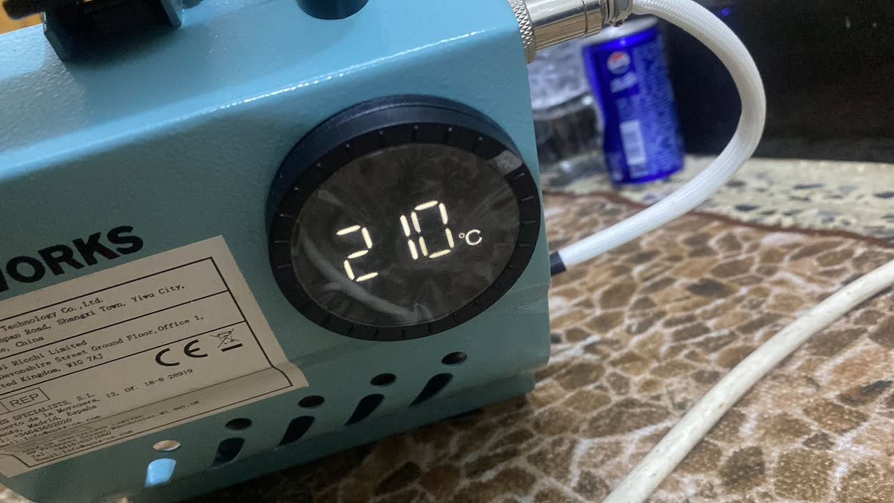 للبيع  طابعه ابسون مع. جهاز حراري استخدام بسيط جديده بلكارتونه.   سبب البيع ماعندي وقت.  السعر خاص


**إذا كنت صاحب هذا الإعلان وتريد حذفه لأي سبب، رجاءا أرسل رسالة إلى الدعم الفني**