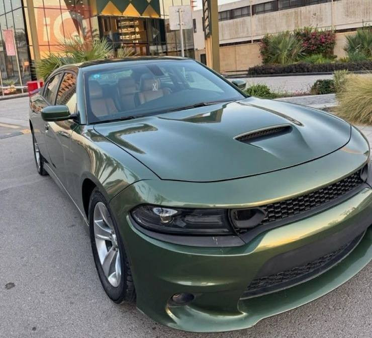 جارجر موديل 2020  sxt plus
السيارة خليجي وكالة ليث العبيدي 

ماشية 58 km فول مواصفات 
نضيفة جدا متحتاج اي صرف 
محرك كير واير بشرط مامفتوح 
سيارة حيل نظيفة كلشي عل بلاد جديد 
سنوية هزة كلشي جديد مدفوع لـ
باسمي السنوية بشرط تحويل وغرامـة
سيارة مابيـها دينار مصرف كامل من كل نواحي
رقم صاحب سيارة 
0775 789 3840
