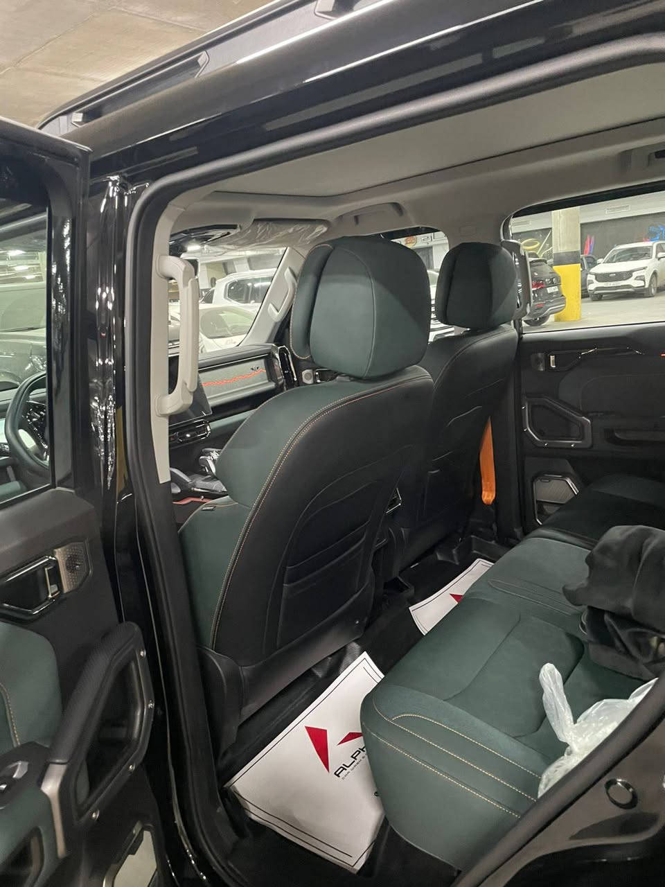 السلام عليكم جيتور تي ٢ ٢٠٢٥ للبيع سياره مكفولة من كلشي بلكن هايبرد فول الأخير مواصفات لكجري بلاك ادشن السياره زيرو ما ماشية هواية السيارة باسمي السعر خاص ***********
