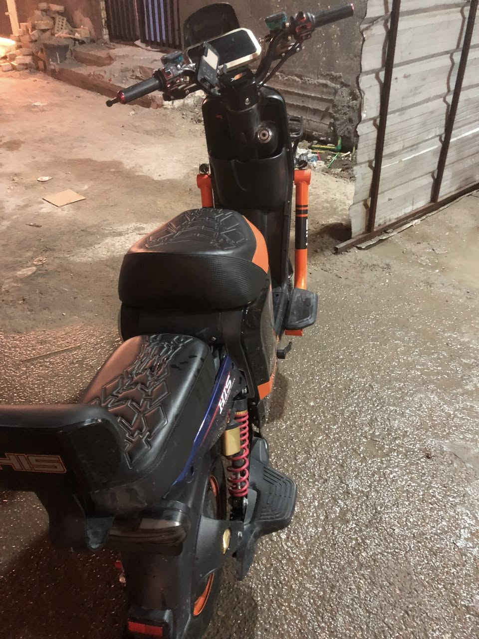 سلام عليكم دراجه x900 شباب دراجه جديده هاي الصور مال يوم شباب دراجه برغي ما مفتوح بيها بطاريه ٥ صغار ملف ١٥٠٠ فول شلعه ومعدل مكاني بغداد منصور سعر ٤٠٠ بيها مجال رقمي ***********
