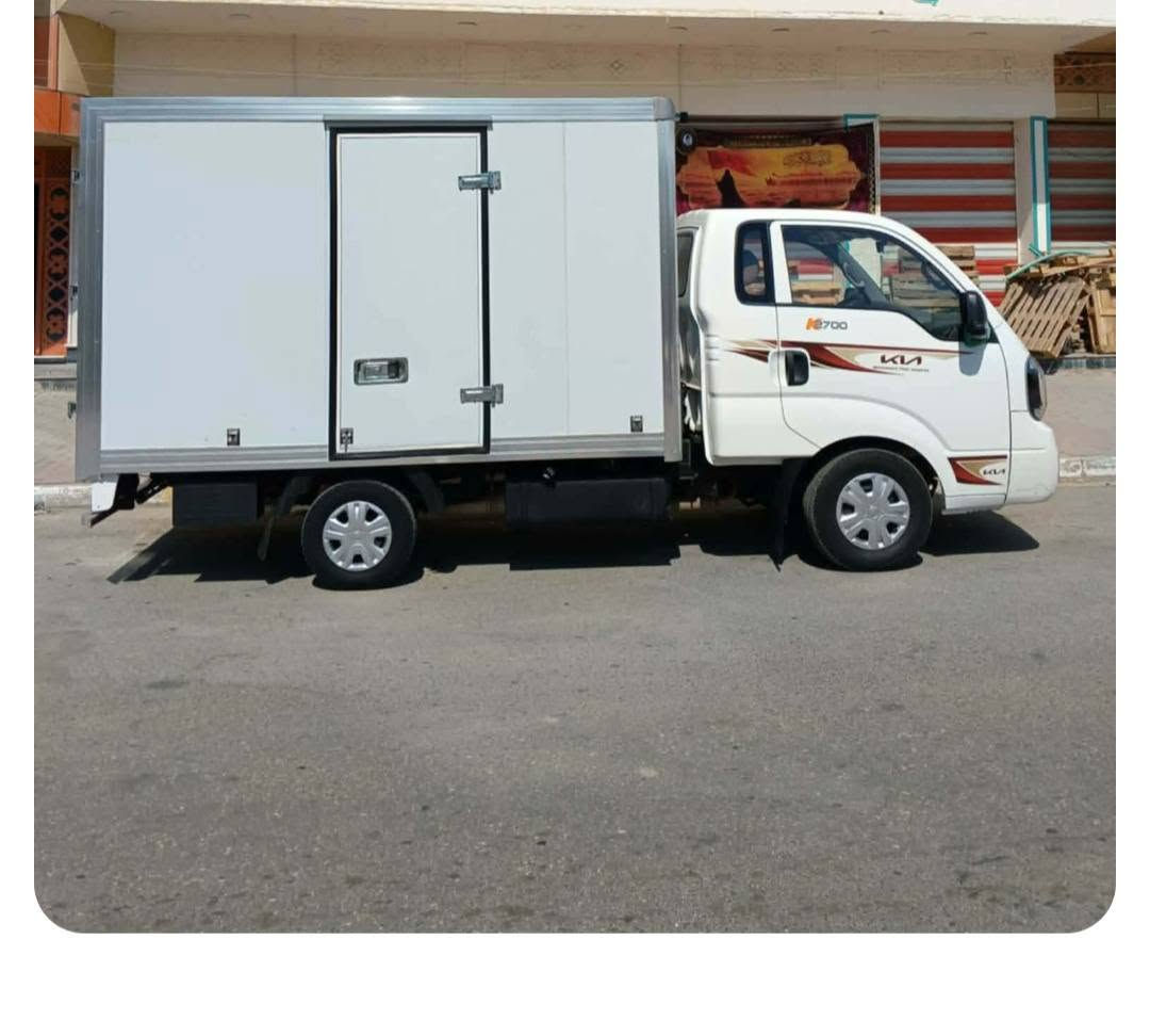 السلام عليكم ورحمة الله وبركاته
سياره كيه بوكس حافظه بالسنويه 
موديل ٢٤ سياره جديده جدا 
ماشيه ٥٨ 
فول سستم +كامرا 
رقم بغداد 
السعر ١٧٥ قابل التفاوض 
*********** رقم صاحب سياره
